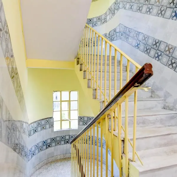 Super Hotel O Three Sixty Five Inn Guest House，位于Salt Lake City的酒店