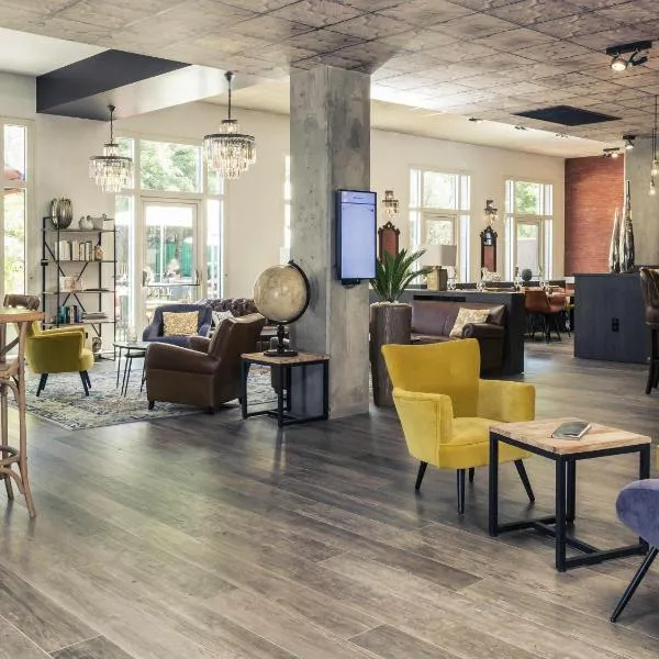 巴黎庞坦门美居酒店，位于庞坦的酒店