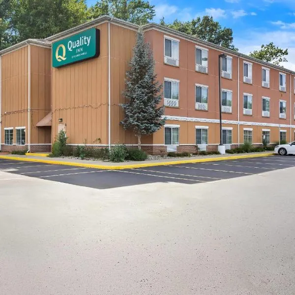 Quality Inn Near Interstate I94，位于新布法罗的酒店