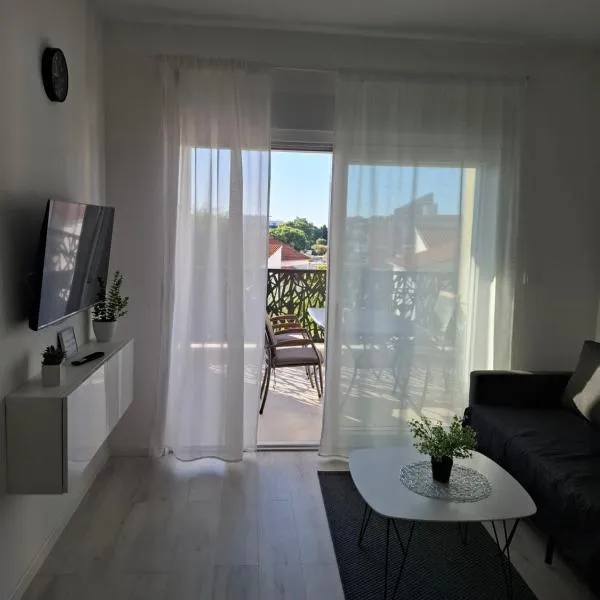 Monami - Apartman Simona，位于沃迪切的酒店