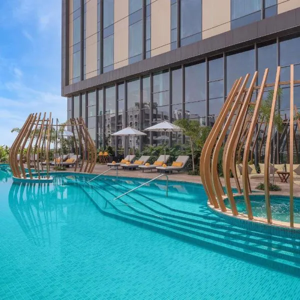 Radisson Blu Hotel & Spa, Nashik，位于纳西克的酒店