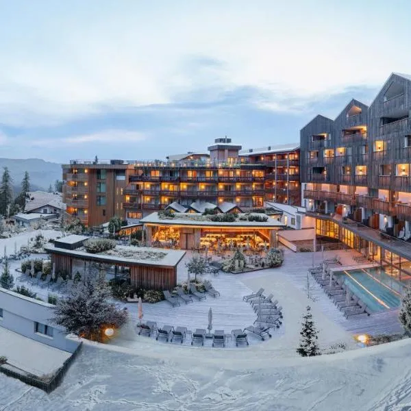 克里斯特尔酒店，位于奥贝雷根的酒店