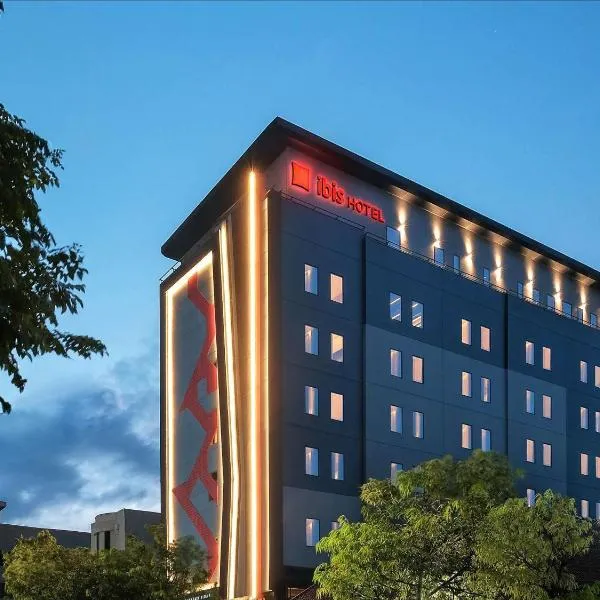 ibis Surabaya Tidar，位于泗水的酒店