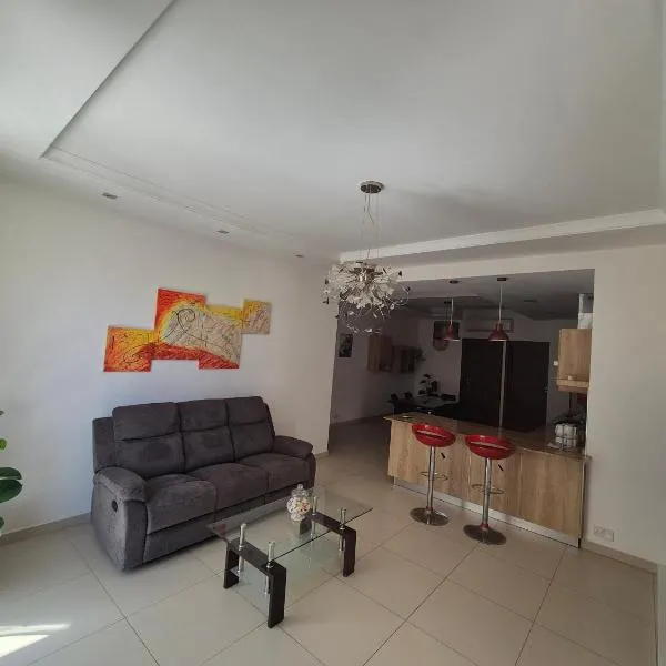 LA court in Marsascala，位于马尔萨斯卡拉的酒店