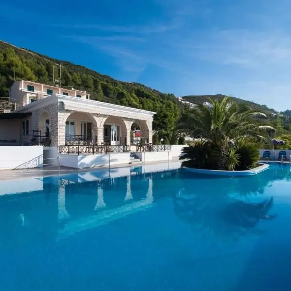 Sunset Premium Studio 9，位于阿约斯尼奇塔斯的酒店