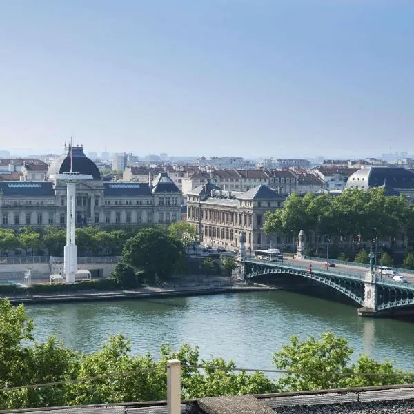 索菲特里昂贝勒库尔酒店，位于里昂的酒店