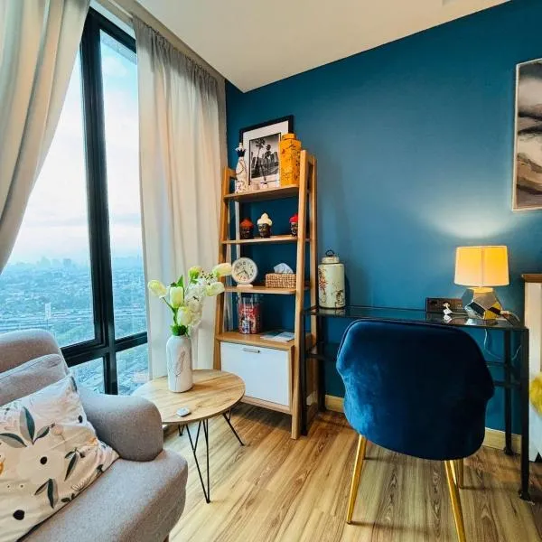 Southgate Residence Pasar Minggu with Pool View，位于雅加达的酒店