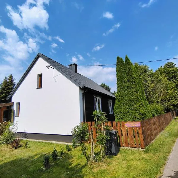 Lawendowy Domek agroturystyka, noclegi - okolice Bałtowa，位于巴托夫的酒店