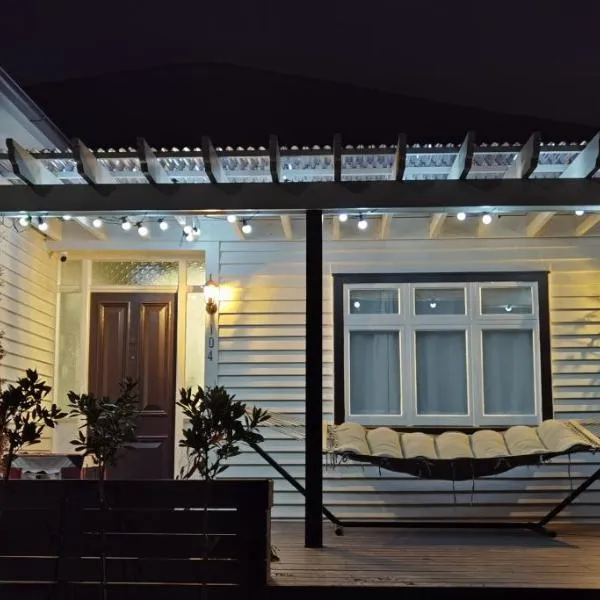 Beautiful villa near everything!，位于基督城的酒店