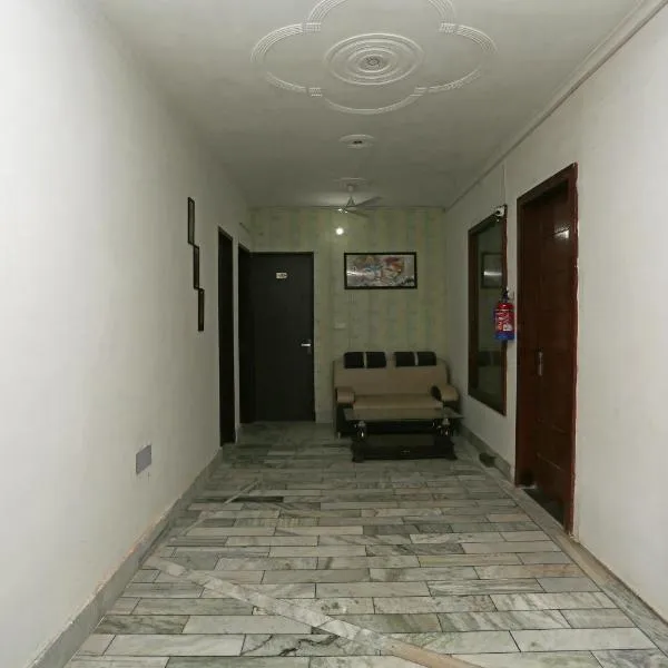 Hotel O Blue Moon，位于希萨尔的酒店