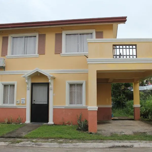 Holiday Home in Bacolod City, Philippines，位于巴科洛德的酒店