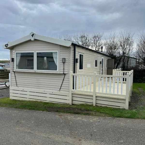 Beautiful Holiday Home Close to the Sea，位于Poughill的酒店