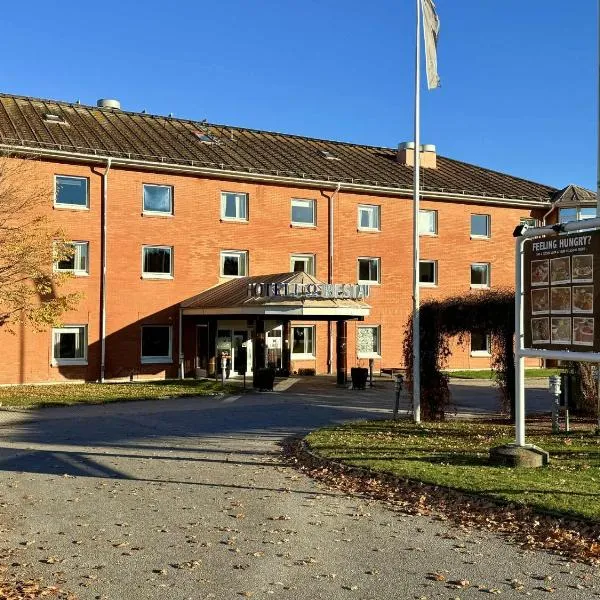 乌洛夫斯特伦第一酒店，位于乌洛夫斯特伦的酒店