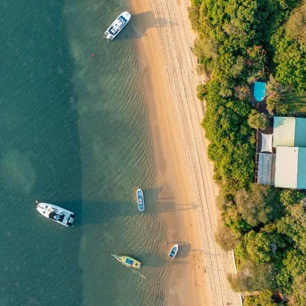 Casa Karibu at Santa Maria Machangulo Mozambique，位于Santa Maria的酒店