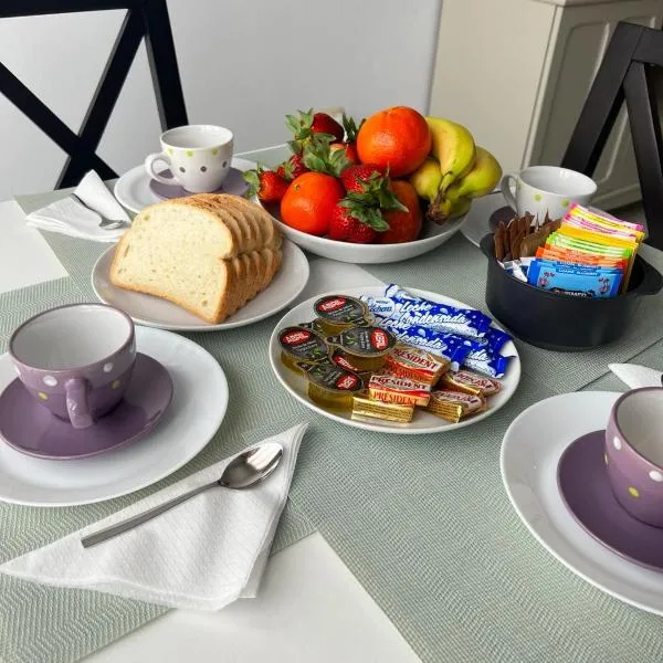 Apartamento Deluxe 2 Room Piscina Parking LuxSevilla Bormujos，位于博尔穆霍斯的酒店