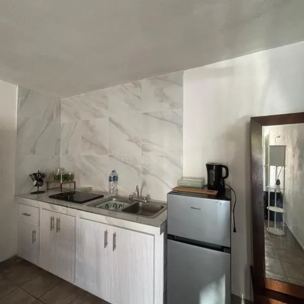 Casa blanca apartment，位于埃莫西约的酒店