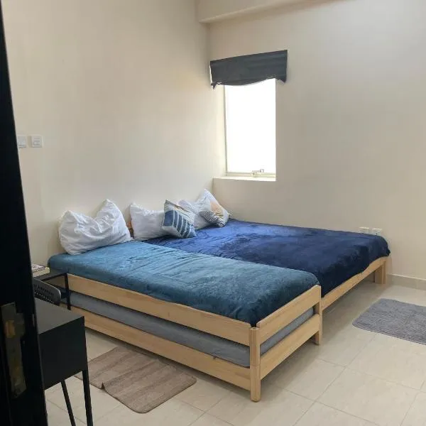 Ladies only Feel like at home, among sisters，位于阿吉曼的酒店