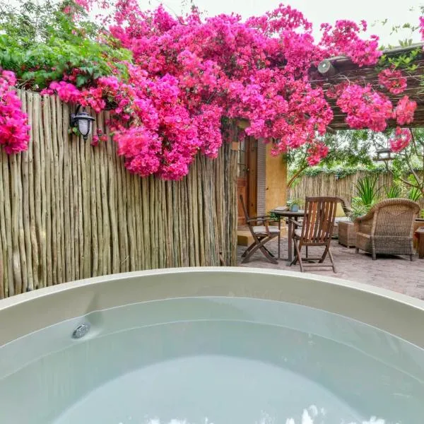 La Galleria Cottage Retreat，位于麦格雷戈的酒店