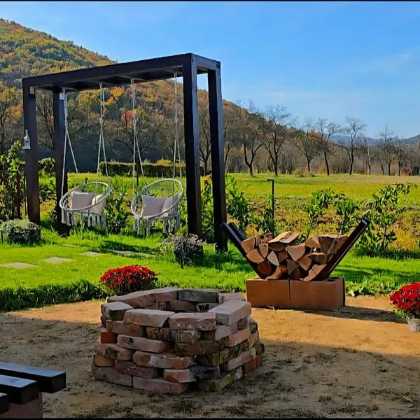 Guest House Gacka Rogić，位于奥托查茨的酒店