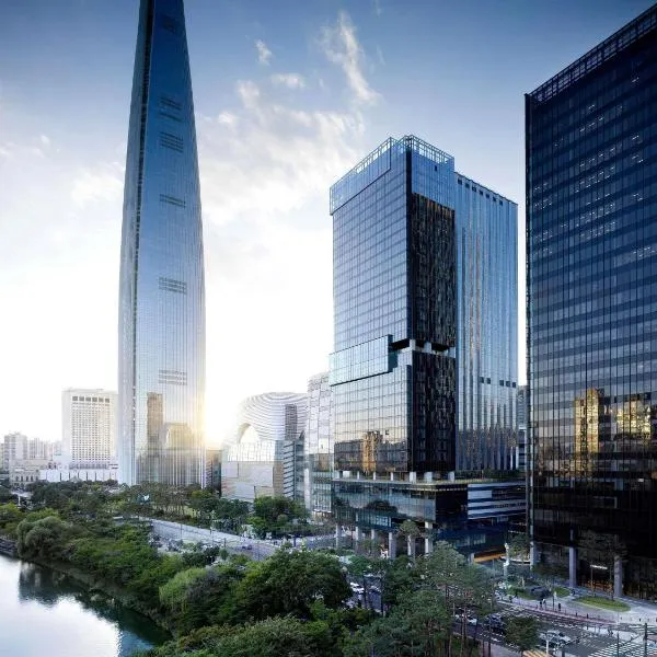 Sofitel Ambassador Seoul Hotel & Serviced Residences，位于首尔的酒店