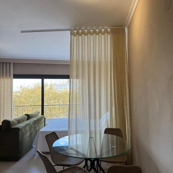 Nest Studio，位于卡泰里尼的酒店