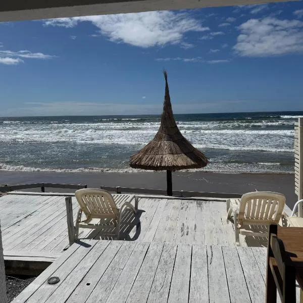 La costa，位于阿加斯杜尔斯的酒店