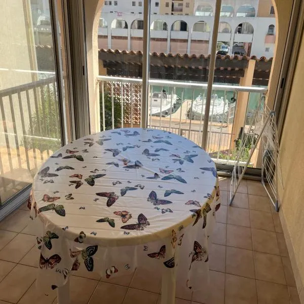 Wi Fi,vue marina ,parking ,plage à pied，位于塞特港的酒店