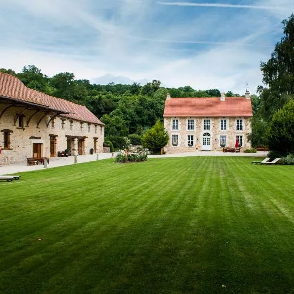 多梅因波姆拉耶Spa酒店，位于Caumont-sur-Orne的酒店