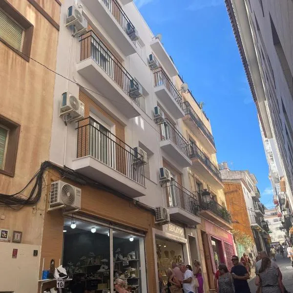 Alameda Apartments Calle Mayor，位于贝尼多姆的酒店