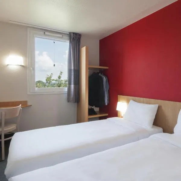 B&B HOTEL Paray-le-Monial，位于Volesvres的酒店