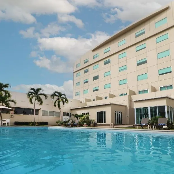 曼萨尼约智选假日酒店，位于曼萨尼约的酒店