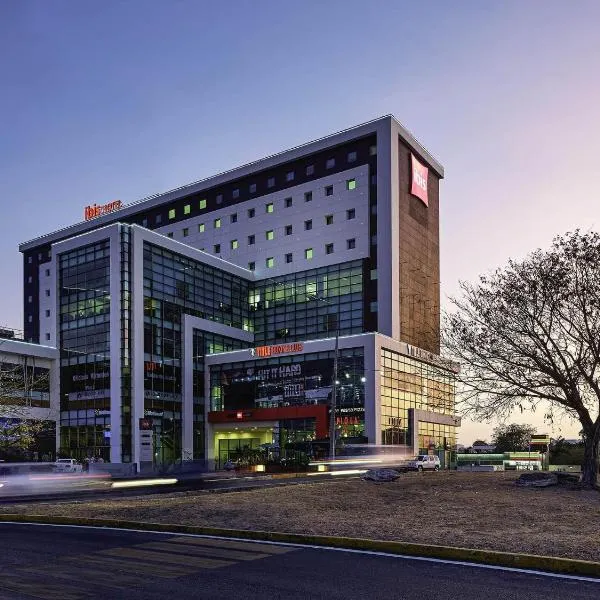 宜必思坎昆中央酒店，位于坎昆的酒店