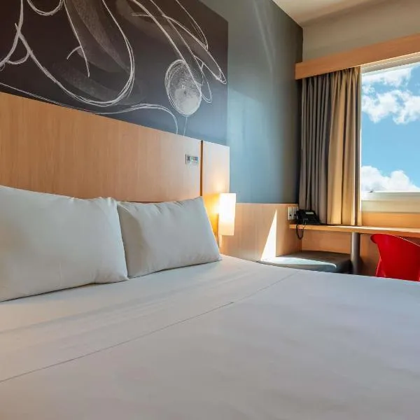 Ibis Guaratingueta Aparecida - Circuito da Fé，位于瓜拉廷格塔的酒店