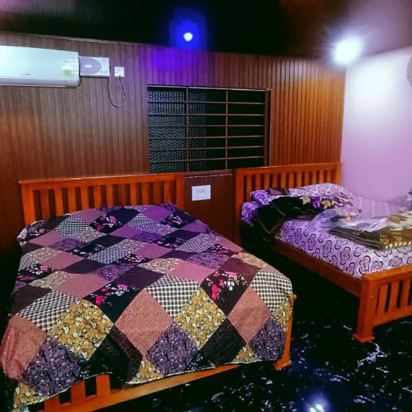 Ocean pearl Homestay near Kasarkod beach Honnavar，位于Honāvar的酒店