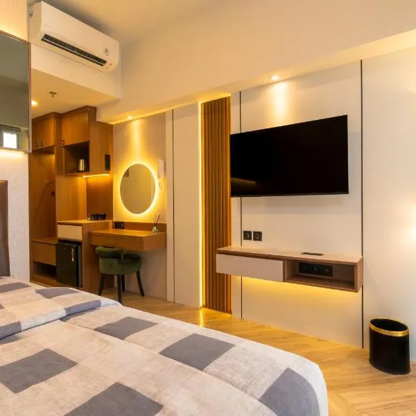 Tokyo Riverside Apartemen PIK 2- Kaito Inn Royale，位于Muara的酒店