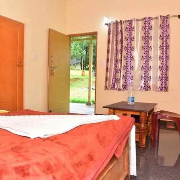 Ganav home stay，位于奇克马格尔的酒店