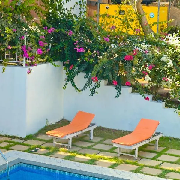 Beach walk resort by tvessa-100m to beach，位于曼德姆的酒店