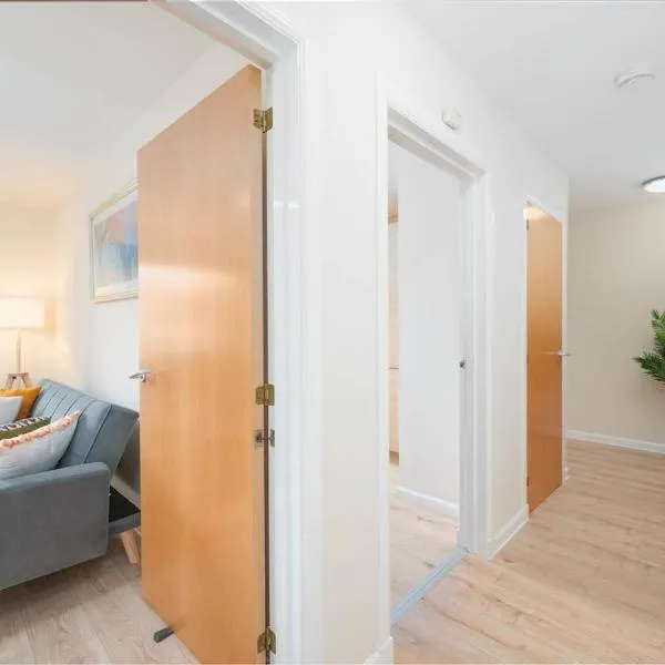 Aberdeen 2BR Flat Near Airport & City Centre，位于阿伯丁的酒店