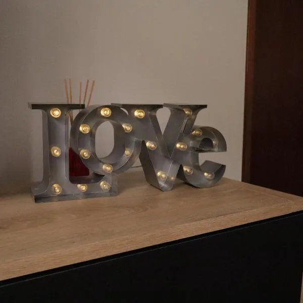 Retiro encantador em Machico - 5 min Praia e Centro A，位于马希库的酒店