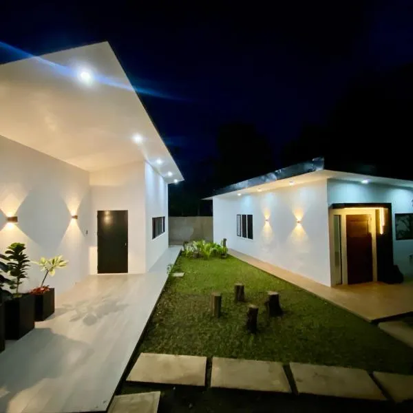 Unica Hija Hometel by TahZora，位于Valencia的酒店