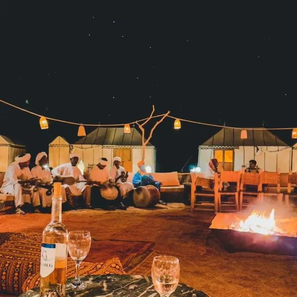 Infinity sahara camp，位于梅尔祖卡的酒店