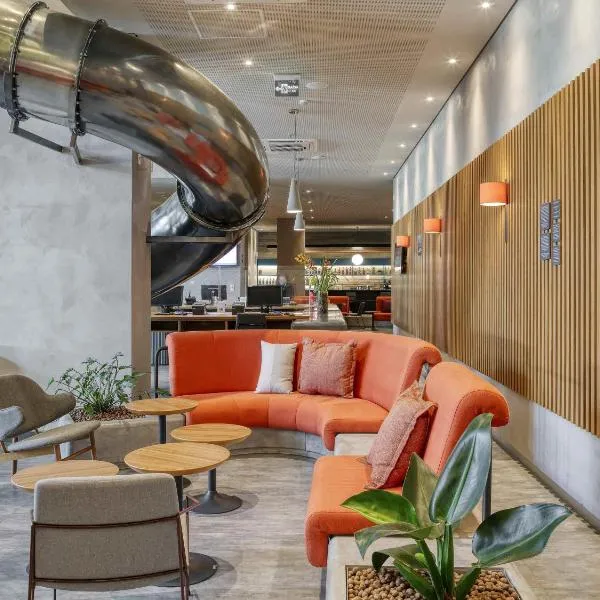 Novotel BH Savassi,位于贝洛奥里藏特的酒店