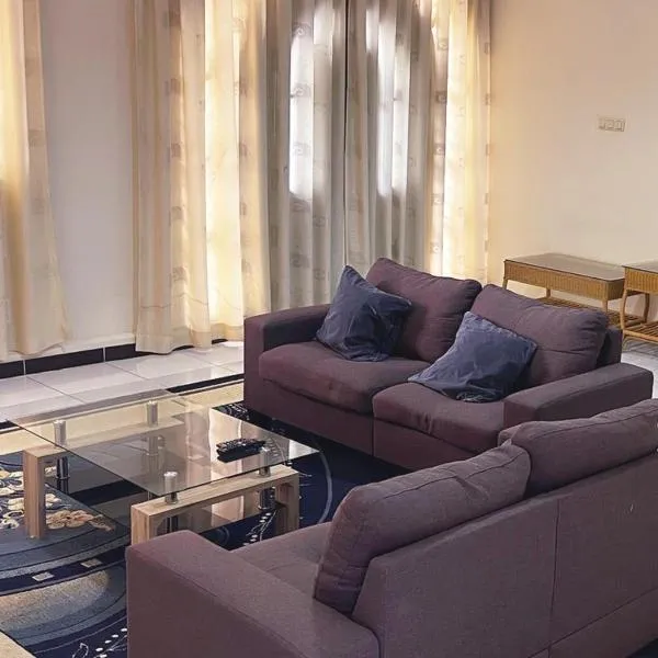 Paramaribo Villa 8p Full Airco Near Mall，位于帕拉马里博的酒店