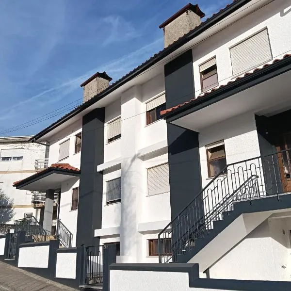 SOBREIRO - Sobreiro Alojamento - Grijó，位于Grijó的酒店