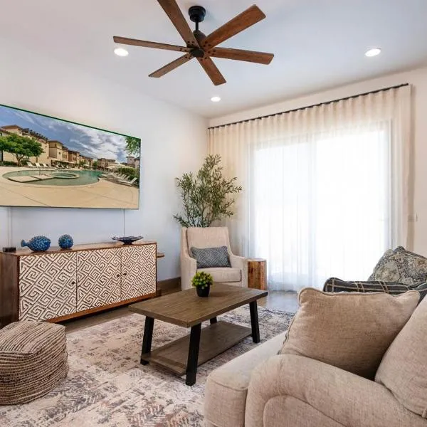 Inviting 2BR Condo in Mavila Resort at Quivira，位于卡波圣卢卡斯的酒店