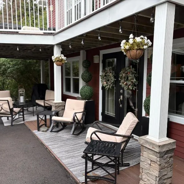 The Beaverpond Getaway Suite，位于Brigus的酒店