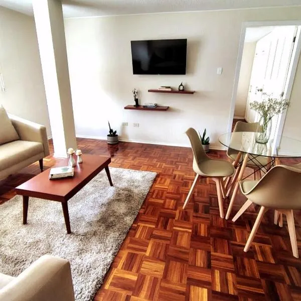 Business and Family Hermoso departamento en Ambato，位于安巴托的酒店
