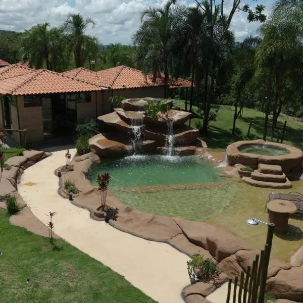 Pousada Mirante do Cerrado，位于德尔菲诺波利斯的酒店