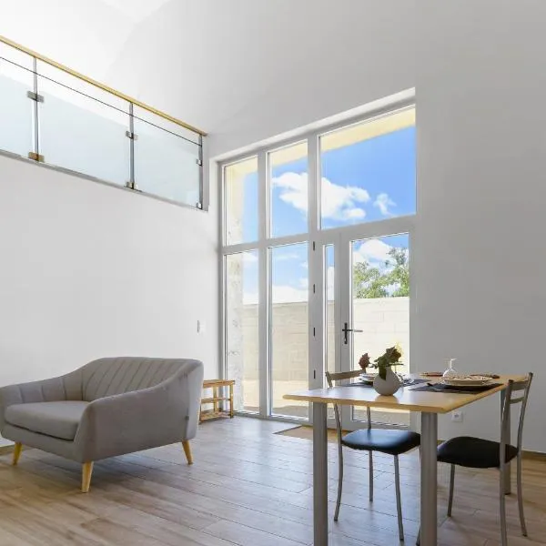 Résidence Penaud - Appartements design et climatisés à la campagne，位于Saulcet的酒店