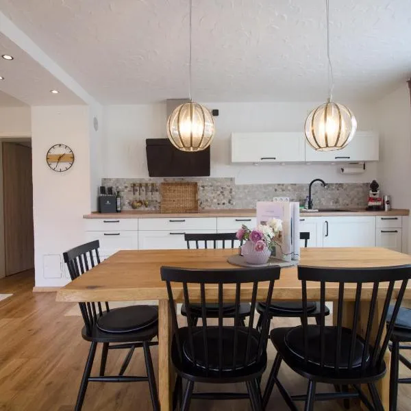 Ferienhäuschen Storchennest，位于柯尼希斯湖畔舍瑙的酒店